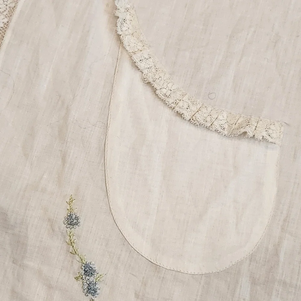 Vintage Half Apron White Cotton Blue Floral Embroidery Lace Trim Cottagecore